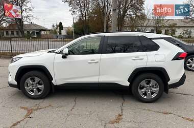 Внедорожник / Кроссовер Toyota RAV4 2025 в 