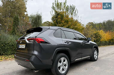 Внедорожник / Кроссовер Toyota RAV4 2019 в 