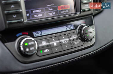 Позашляховик / Кросовер Toyota RAV4 2013 в  фото 31 Позашляховик / Кросовер Toyota RAV4 2013 в