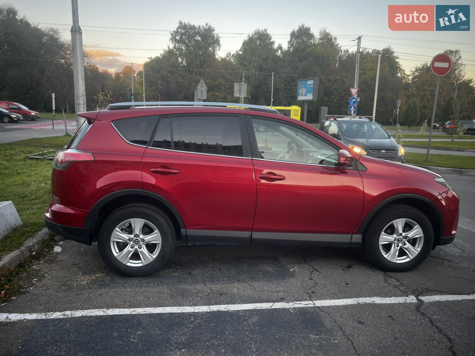 2016 Toyota RAV 4 - мініатюра 3