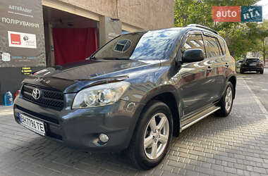 Позашляховик / Кросовер Toyota RAV4 2010 в 