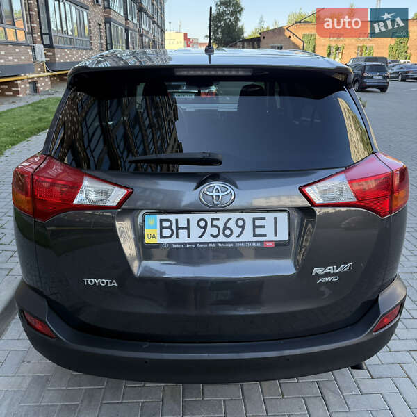 Внедорожник / Кроссовер Toyota RAV4 2013 в Житомире