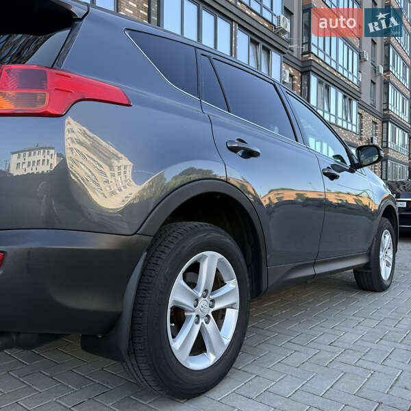 Внедорожник / Кроссовер Toyota RAV4 2013 в Житомире