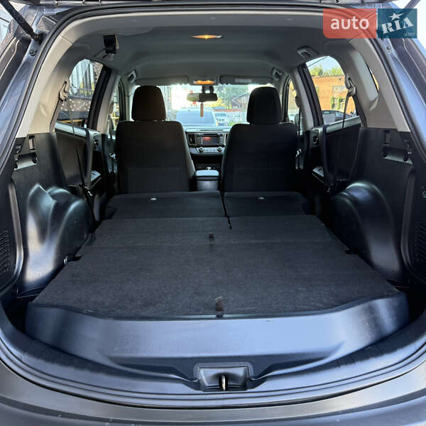 Внедорожник / Кроссовер Toyota RAV4 2013 в Житомире