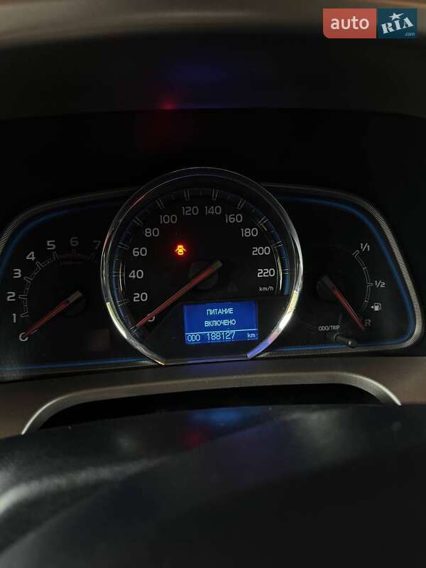 Позашляховик / Кросовер Toyota RAV4 2014 в Рівному