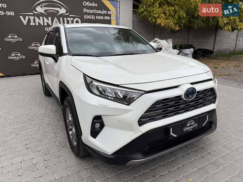 Внедорожник / Кроссовер Toyota RAV4 2023 в Виннице