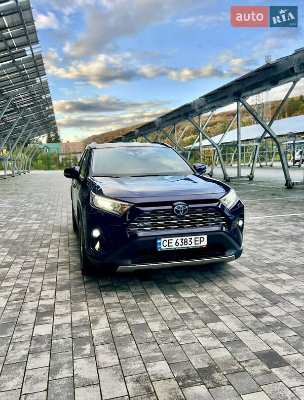 Позашляховик / Кросовер Toyota RAV4 2022 в Львові фото 5 Позашляховик / Кросовер Toyota RAV4 2022 в Львові
