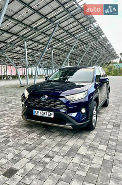 Позашляховик / Кросовер Toyota RAV4 2022 в 