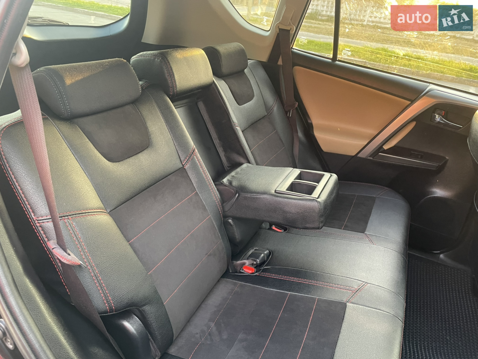 2016 Toyota RAV 4 - мініатюра 30