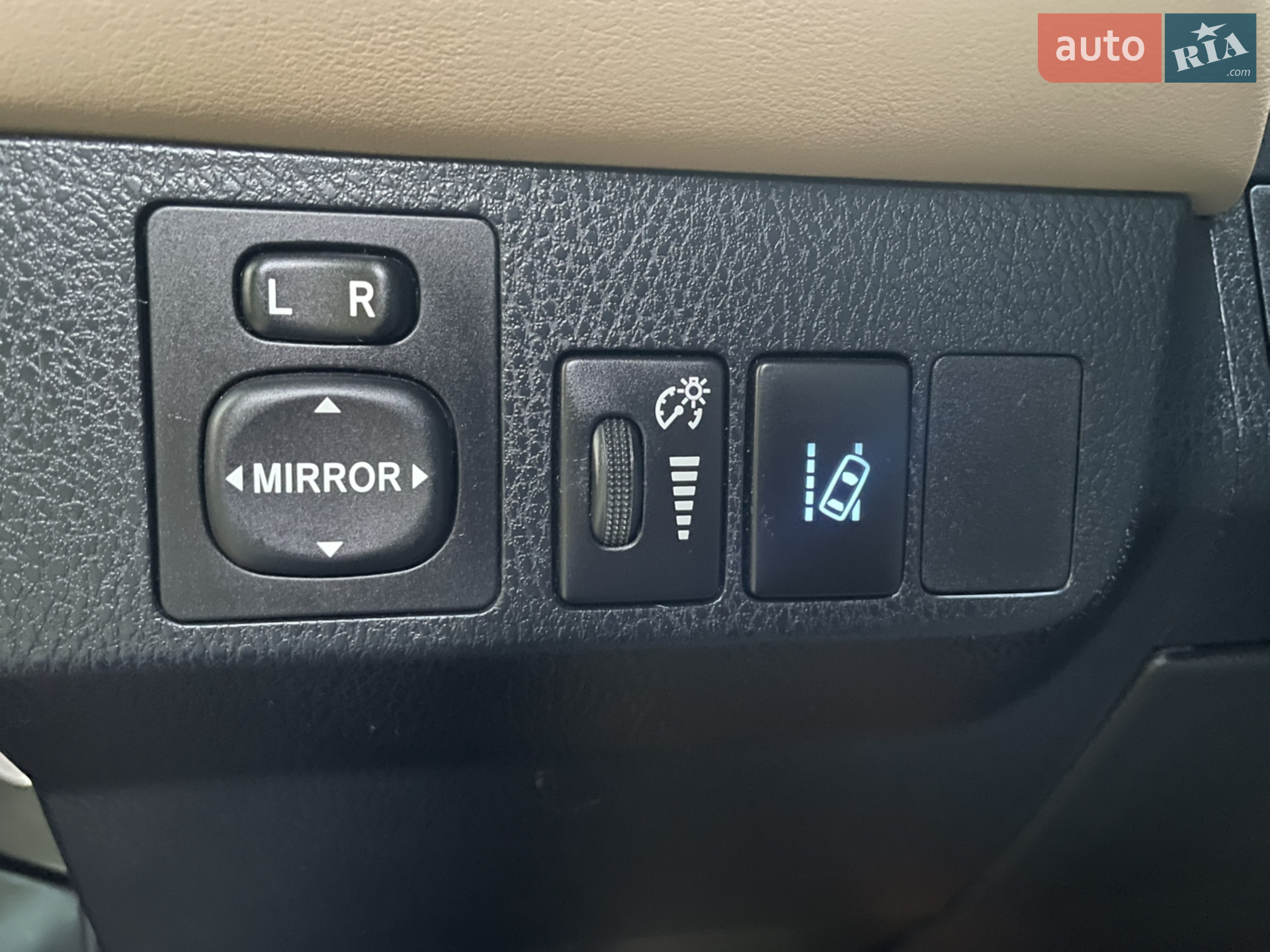 2016 Toyota RAV 4 - мініатюра 38