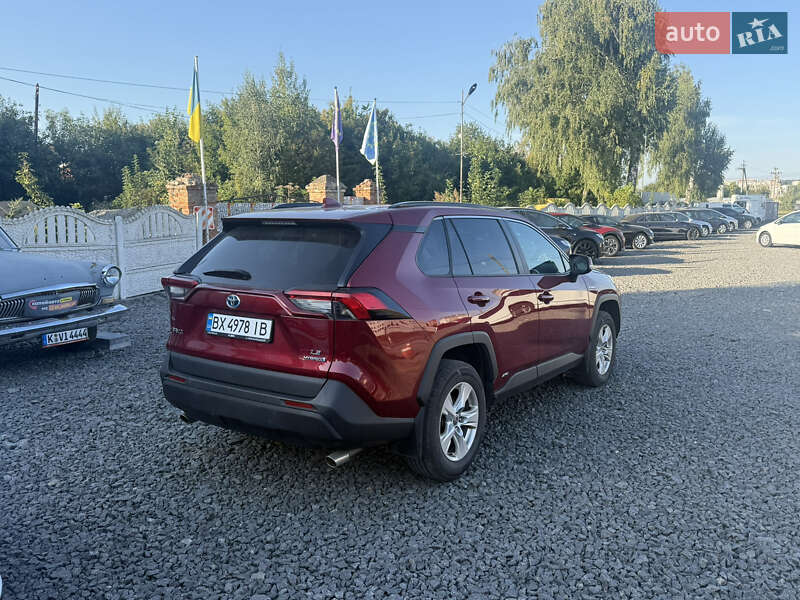Позашляховик / Кросовер Toyota RAV4 2021 в Хмельницькому фото 2 Позашляховик / Кросовер Toyota RAV4 2021 в Хмельницькому