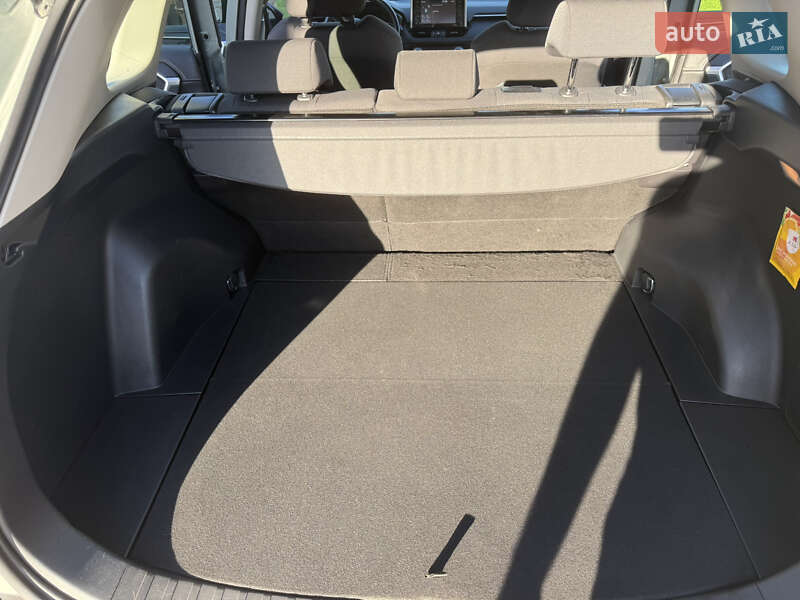 Внедорожник / Кроссовер Toyota RAV4 2021 в Тернополе
