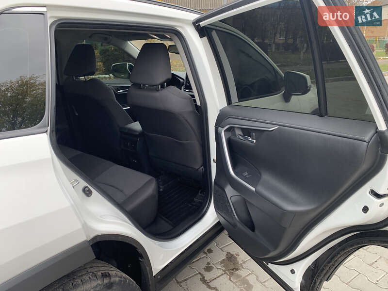 Внедорожник / Кроссовер Toyota RAV4 2022 в Подольске фото 28 Внедорожник / Кроссовер Toyota RAV4 2022 в Подольске