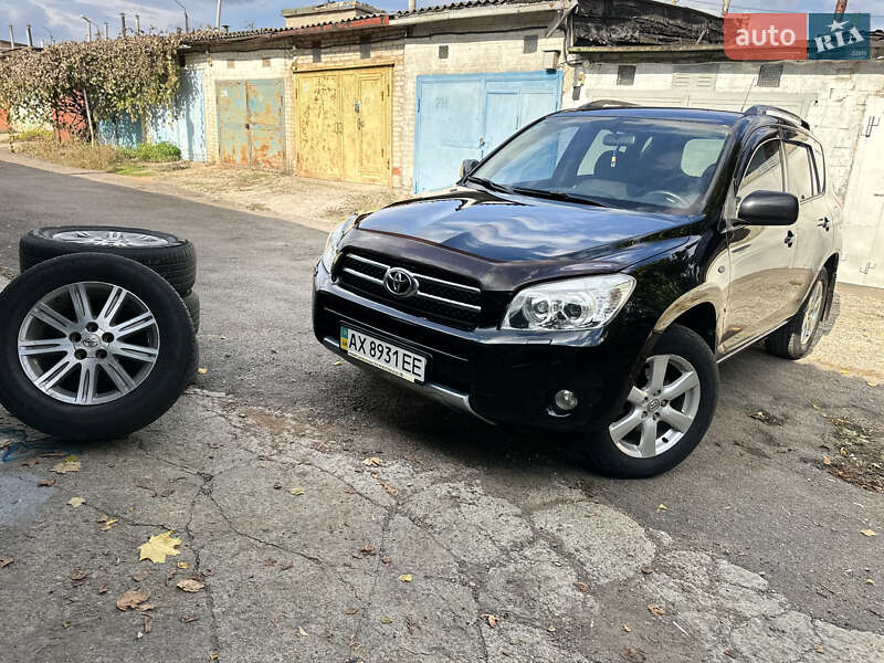 Toyota RAV4 2008