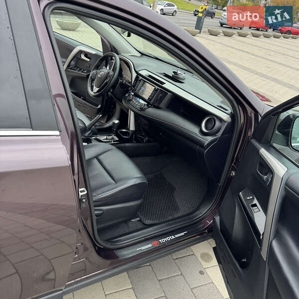 Внедорожник / Кроссовер Toyota RAV4 2017 в Днепре фото 13 Внедорожник / Кроссовер Toyota RAV4 2017 в Днепре