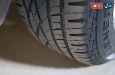 Внедорожник / Кроссовер Toyota RAV4 2011 в 