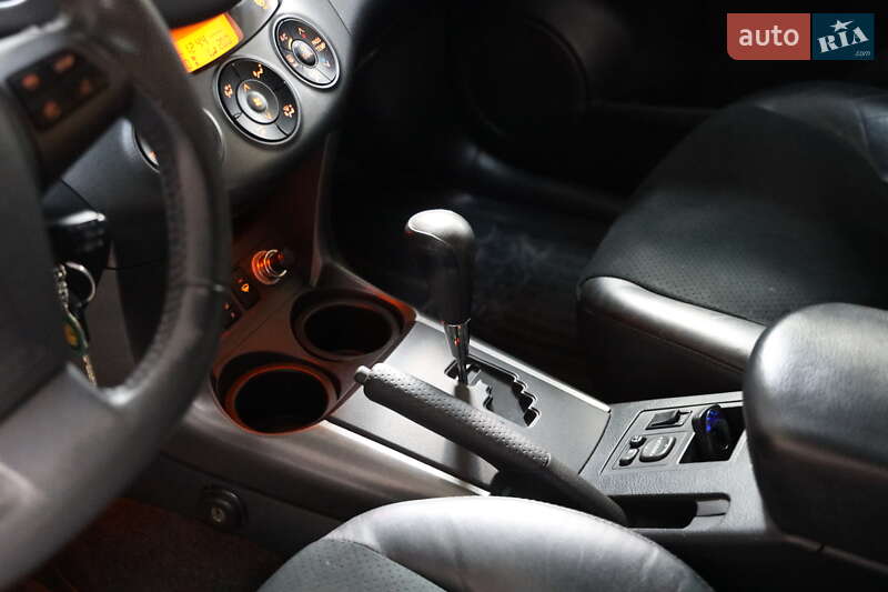 Внедорожник / Кроссовер Toyota RAV4 2011 в Луцке фото 19 Внедорожник / Кроссовер Toyota RAV4 2011 в Луцке