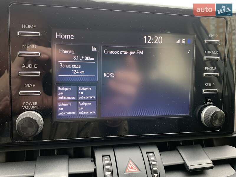 Внедорожник / Кроссовер Toyota RAV4 2020 в Киеве