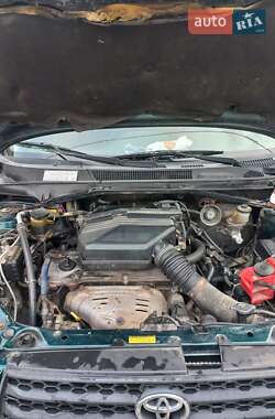Внедорожник / Кроссовер Toyota RAV4 2001 в Виннице
