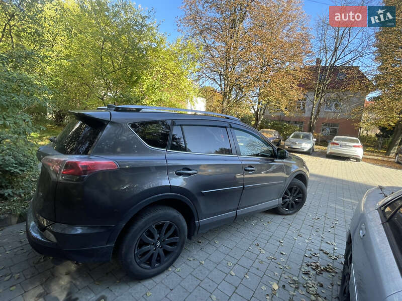 Позашляховик / Кросовер Toyota RAV4 2016 в Львові фото 5 Позашляховик / Кросовер Toyota RAV4 2016 в Львові