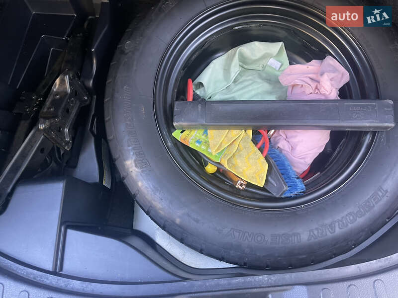 Позашляховик / Кросовер Toyota RAV4 2016 в Львові фото 42 Позашляховик / Кросовер Toyota RAV4 2016 в Львові