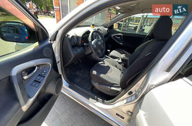 Позашляховик / Кросовер Toyota RAV4 2007 в  фото 23 Позашляховик / Кросовер Toyota RAV4 2007 в