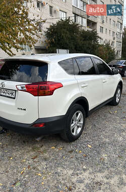 Внедорожник / Кроссовер Toyota RAV4 2013 в 
