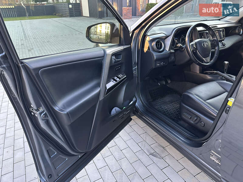 Внедорожник / Кроссовер Toyota RAV4 2016 в Умани фото 34 Внедорожник / Кроссовер Toyota RAV4 2016 в Умани