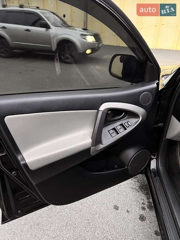 Позашляховик / Кросовер Toyota RAV4 2008 в Харкові фото 10 Позашляховик / Кросовер Toyota RAV4 2008 в Харкові