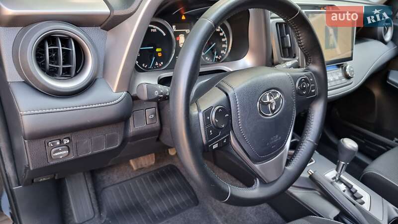 Позашляховик / Кросовер Toyota RAV4 2017 в Харкові фото 24 Позашляховик / Кросовер Toyota RAV4 2017 в Харкові