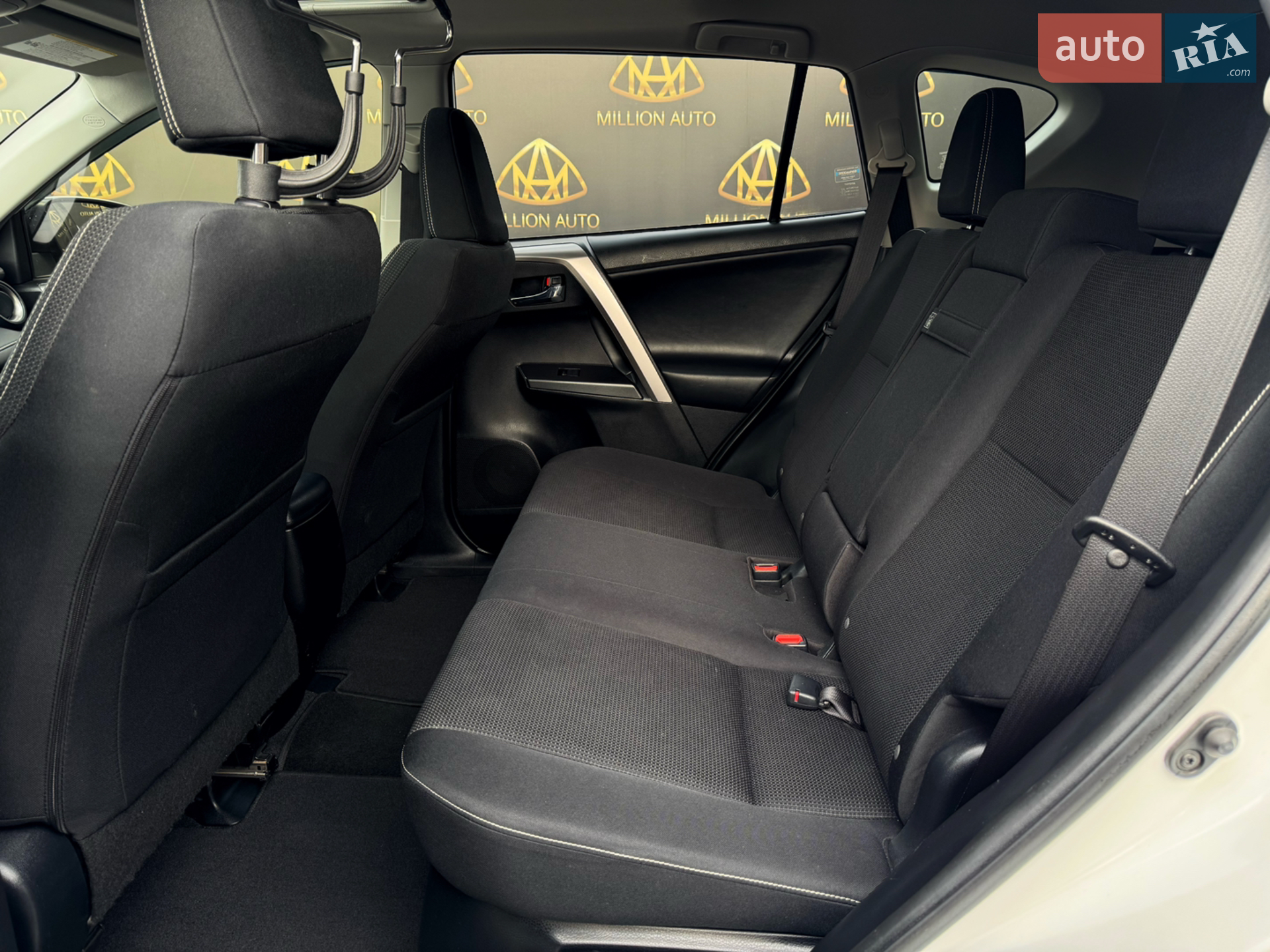 2016 Toyota RAV 4 - мініатюра 14