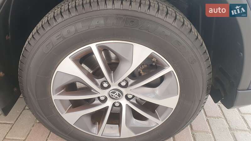 Позашляховик / Кросовер Toyota RAV4 2017 в Харкові фото 35 Позашляховик / Кросовер Toyota RAV4 2017 в Харкові