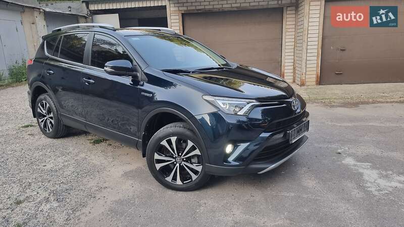Позашляховик / Кросовер Toyota RAV4 2017 в Харкові фото 39 Позашляховик / Кросовер Toyota RAV4 2017 в Харкові