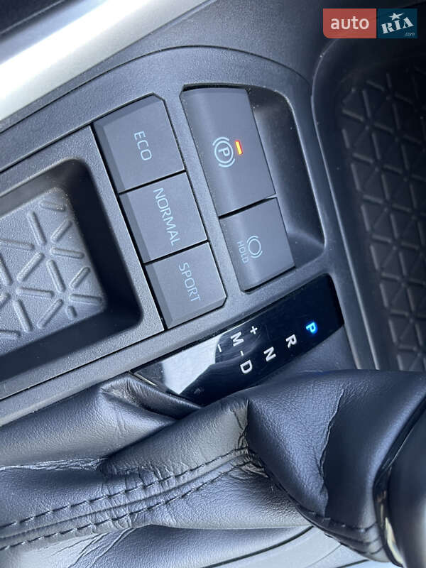 Внедорожник / Кроссовер Toyota RAV4 2021 в Черновцах фото 75 Внедорожник / Кроссовер Toyota RAV4 2021 в Черновцах