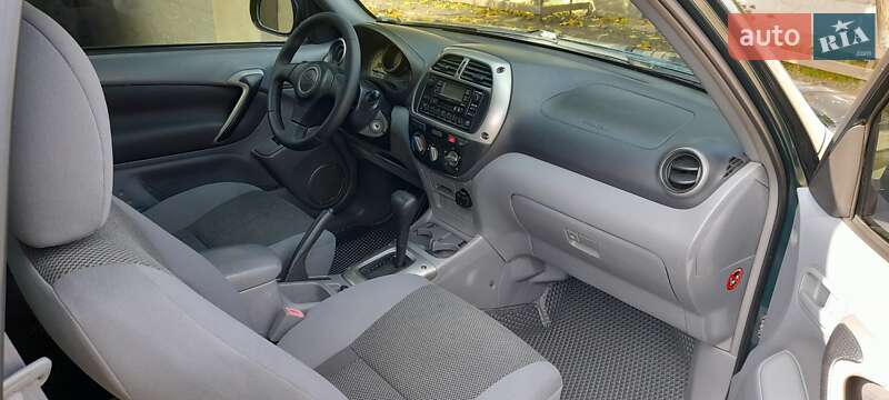 Внедорожник / Кроссовер Toyota RAV4 2002 в Одессе