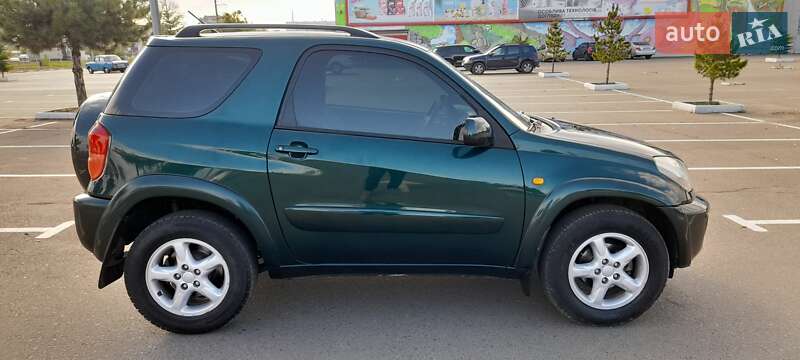 Внедорожник / Кроссовер Toyota RAV4 2002 в Одессе