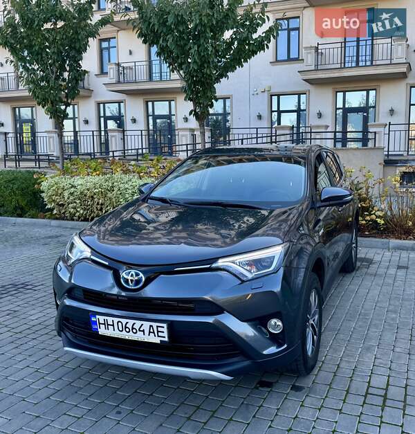 Внедорожник / Кроссовер Toyota RAV4 2017 в Одессе фото 2 Внедорожник / Кроссовер Toyota RAV4 2017 в Одессе