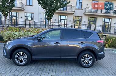 Позашляховик / Кросовер Toyota RAV4 2017 в  фото 9 Позашляховик / Кросовер Toyota RAV4 2017 в