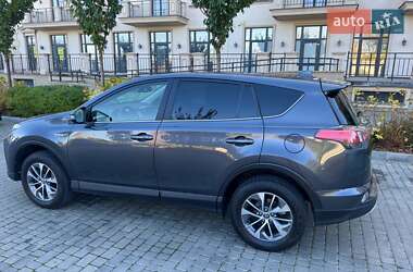 Позашляховик / Кросовер Toyota RAV4 2017 в  фото 11 Позашляховик / Кросовер Toyota RAV4 2017 в