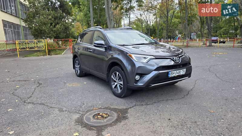 Позашляховик / Кросовер Toyota RAV4 2016 в Одесі