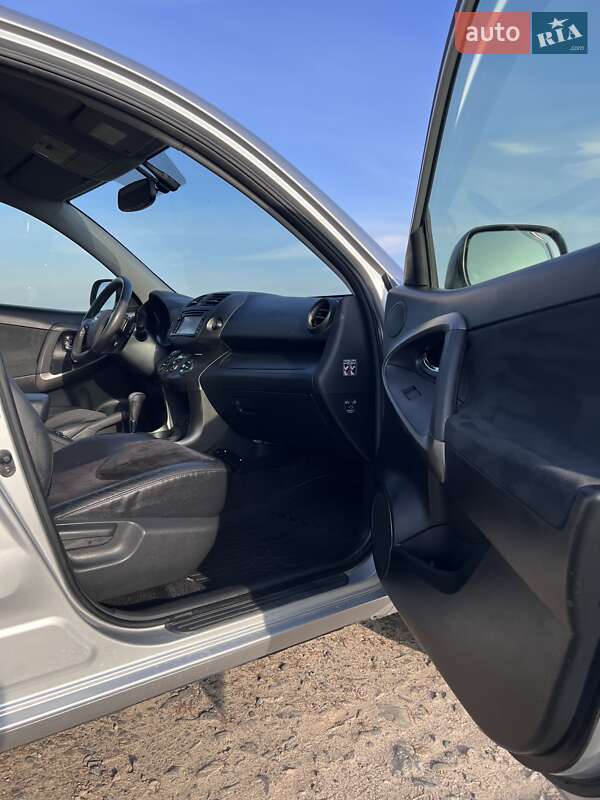 Позашляховик / Кросовер Toyota RAV4 2012 в Рівному фото 28 Позашляховик / Кросовер Toyota RAV4 2012 в Рівному