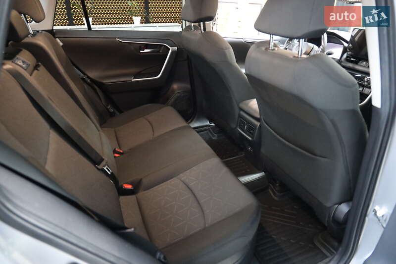 Внедорожник / Кроссовер Toyota RAV4 2023 в Луцке фото 32 Внедорожник / Кроссовер Toyota RAV4 2023 в Луцке