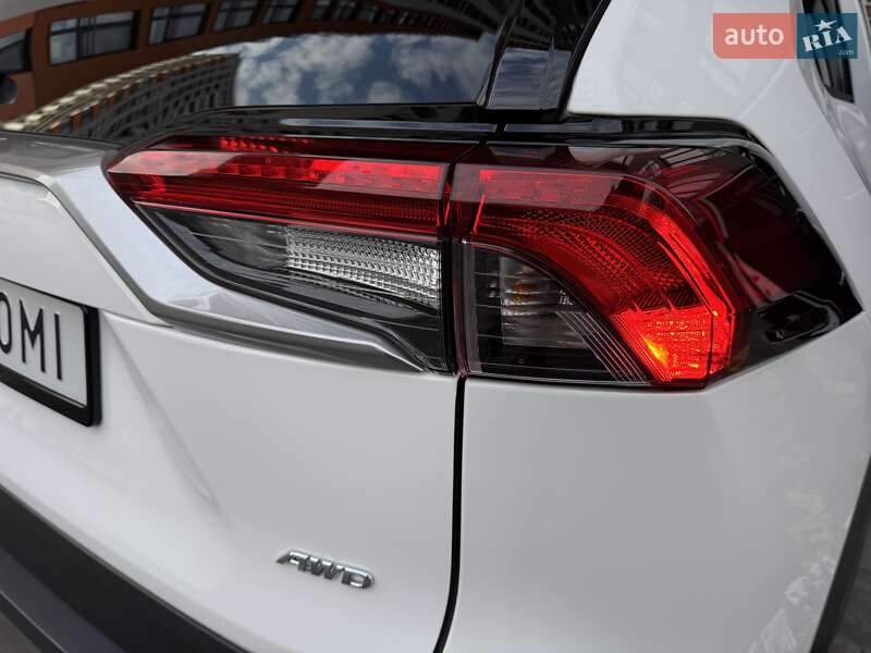 Внедорожник / Кроссовер Toyota RAV4 2023 в Киеве фото 2 Внедорожник / Кроссовер Toyota RAV4 2023 в Киеве