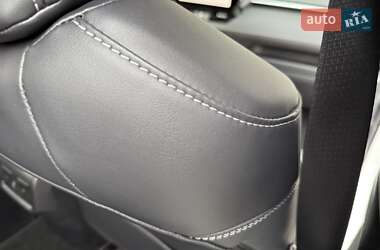 Внедорожник / Кроссовер Toyota RAV4 2023 в 