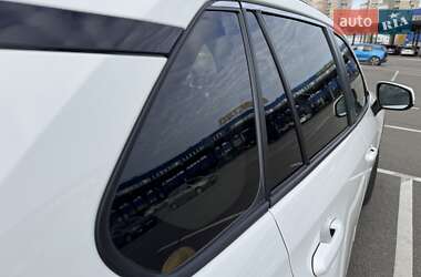 Внедорожник / Кроссовер Toyota RAV4 2023 в 