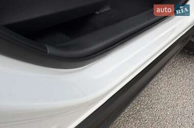 Внедорожник / Кроссовер Toyota RAV4 2023 в 
