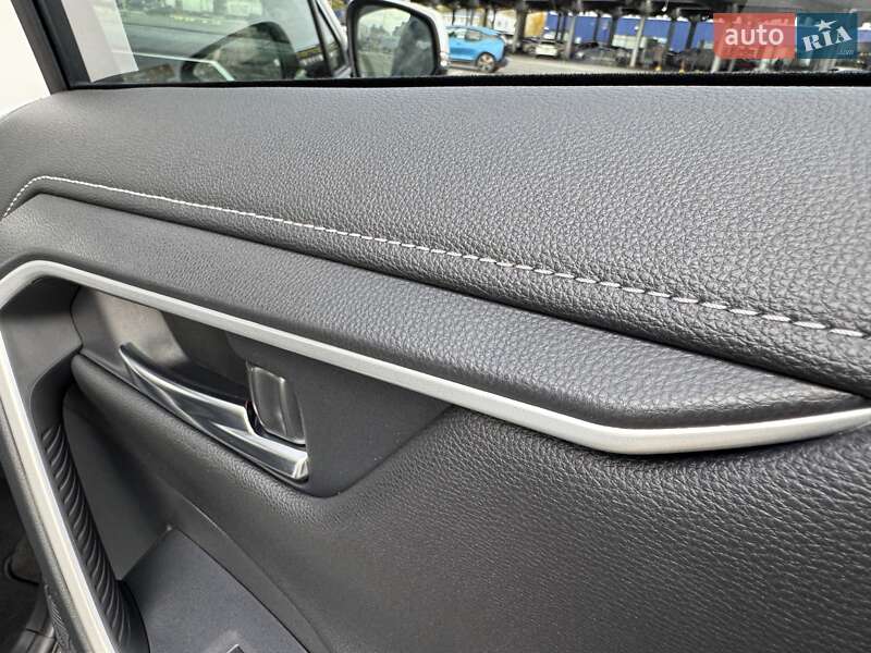 Внедорожник / Кроссовер Toyota RAV4 2023 в Киеве фото 55 Внедорожник / Кроссовер Toyota RAV4 2023 в Киеве