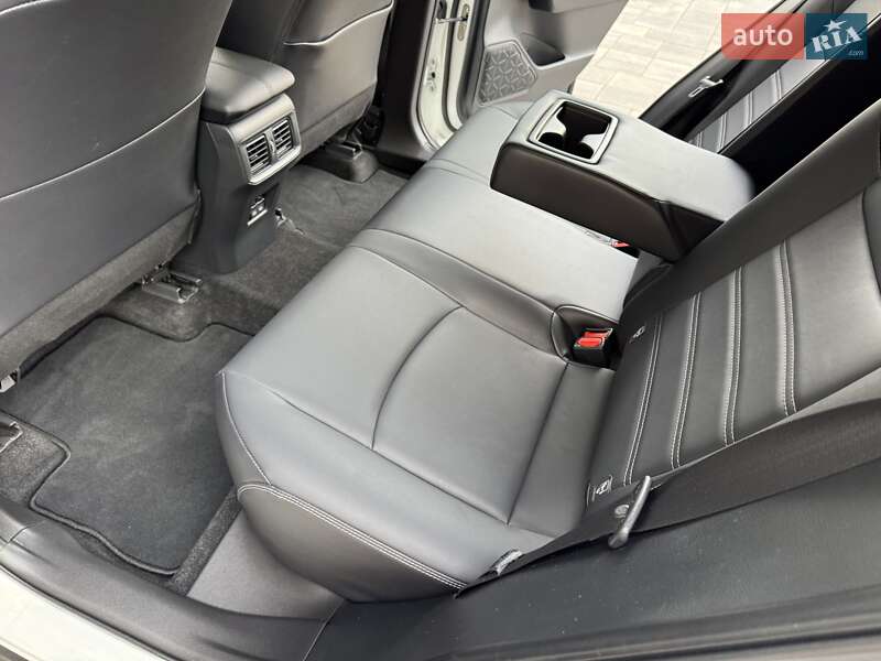 Внедорожник / Кроссовер Toyota RAV4 2023 в Киеве фото 18 Внедорожник / Кроссовер Toyota RAV4 2023 в Киеве