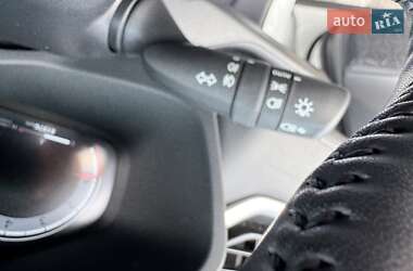 Внедорожник / Кроссовер Toyota RAV4 2023 в 