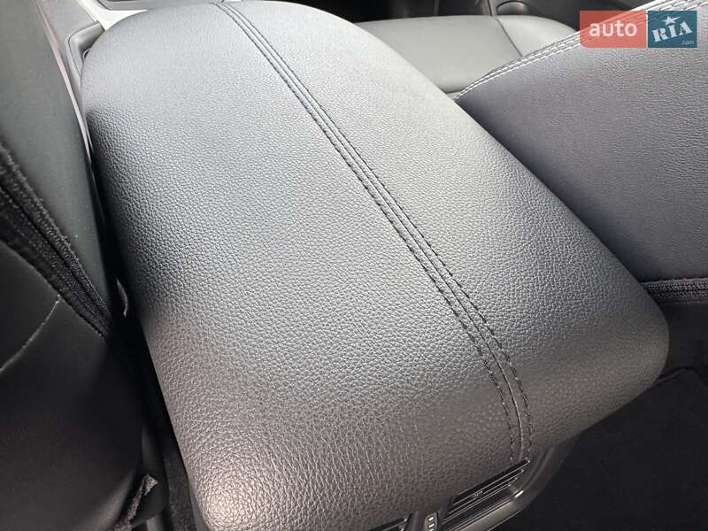 Внедорожник / Кроссовер Toyota RAV4 2023 в Киеве фото 49 Внедорожник / Кроссовер Toyota RAV4 2023 в Киеве